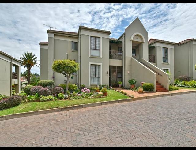 3 BEDROOM APARTMENT FOR SALE IN OAKDENE